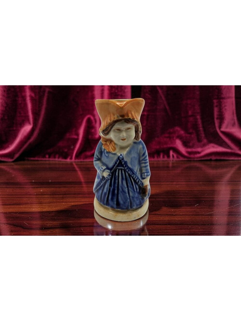 vintage 1950s beautiful Porcelain hand painted gold trim occupied japan Figurine